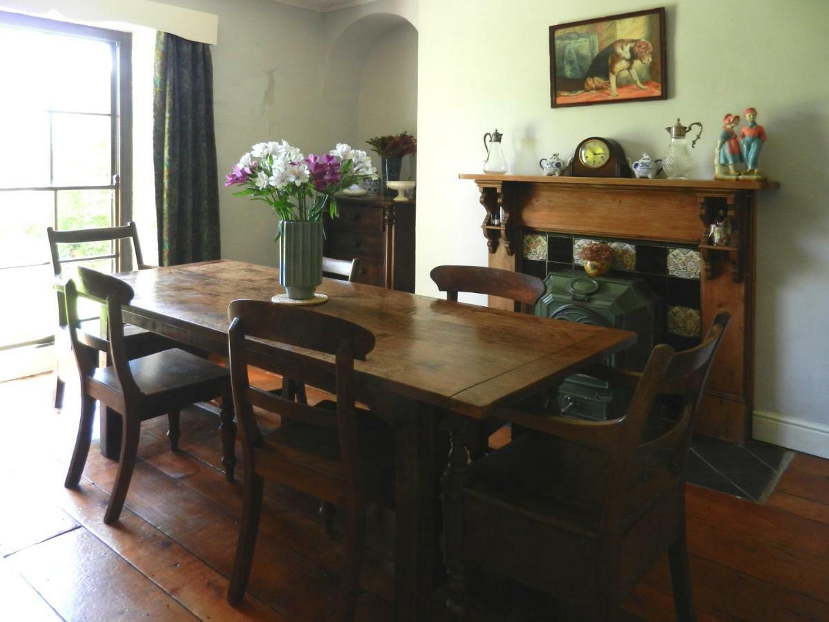 Cilwen Country House Bed And Breakfast Abernant 外观 照片
