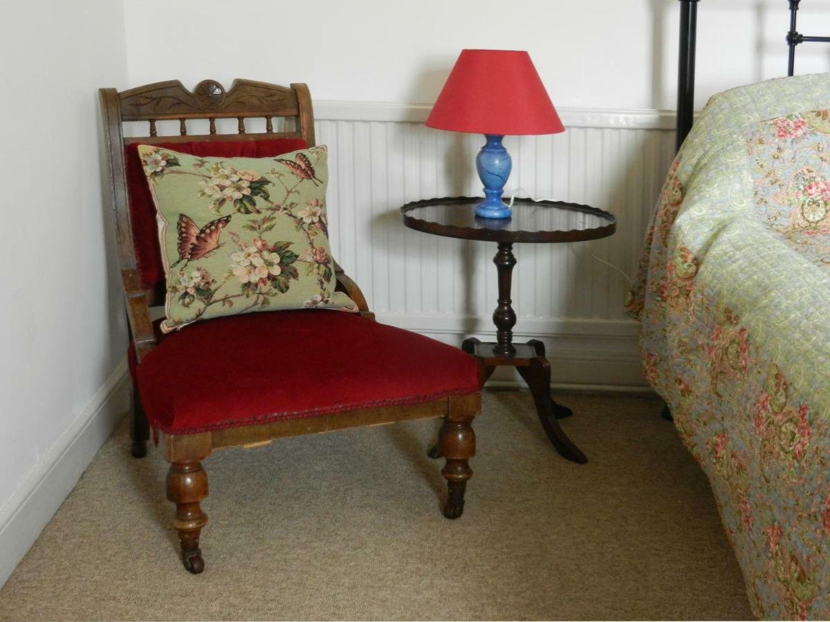 Cilwen Country House Bed And Breakfast Abernant 外观 照片