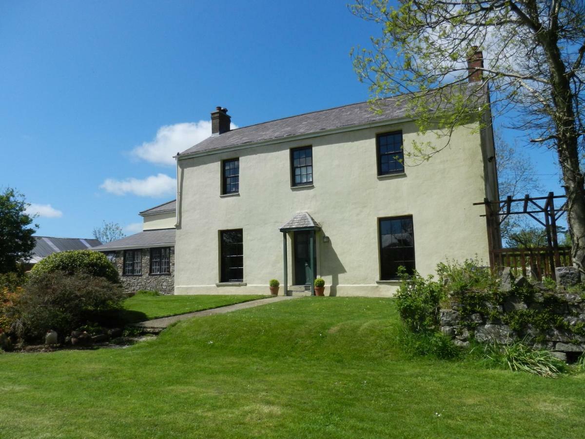 Cilwen Country House Bed And Breakfast Abernant 外观 照片